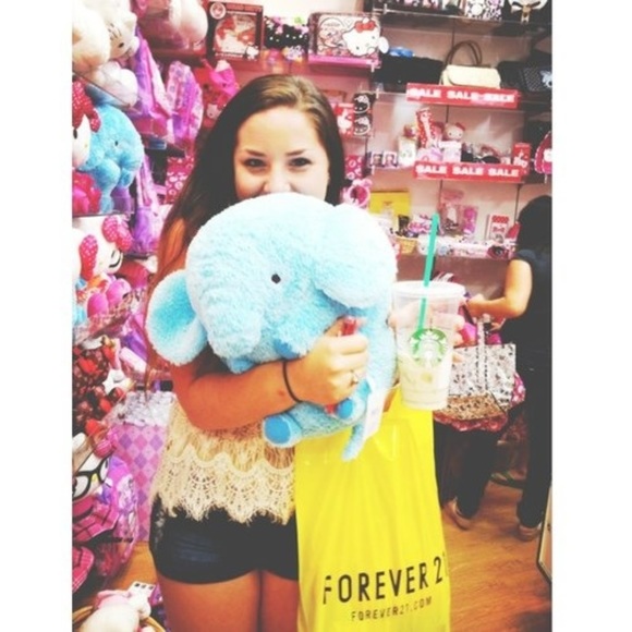 Meet your Posher, Cindy - Picture 7 of 10